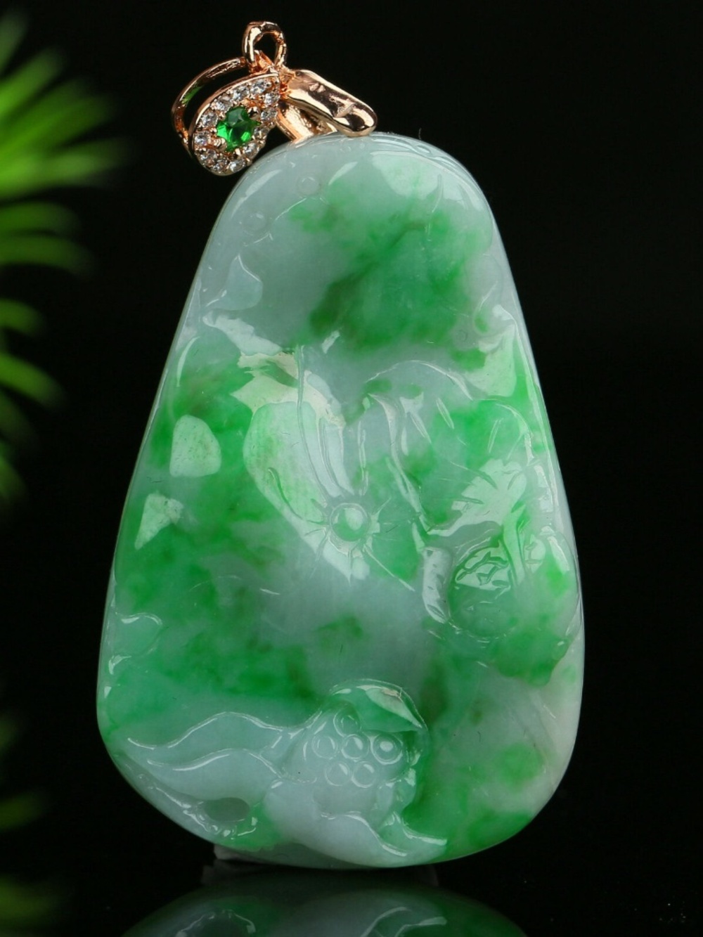 Cert'd Untreated Green Natural Grade A Jadeite Jade Pendant lotus leaf